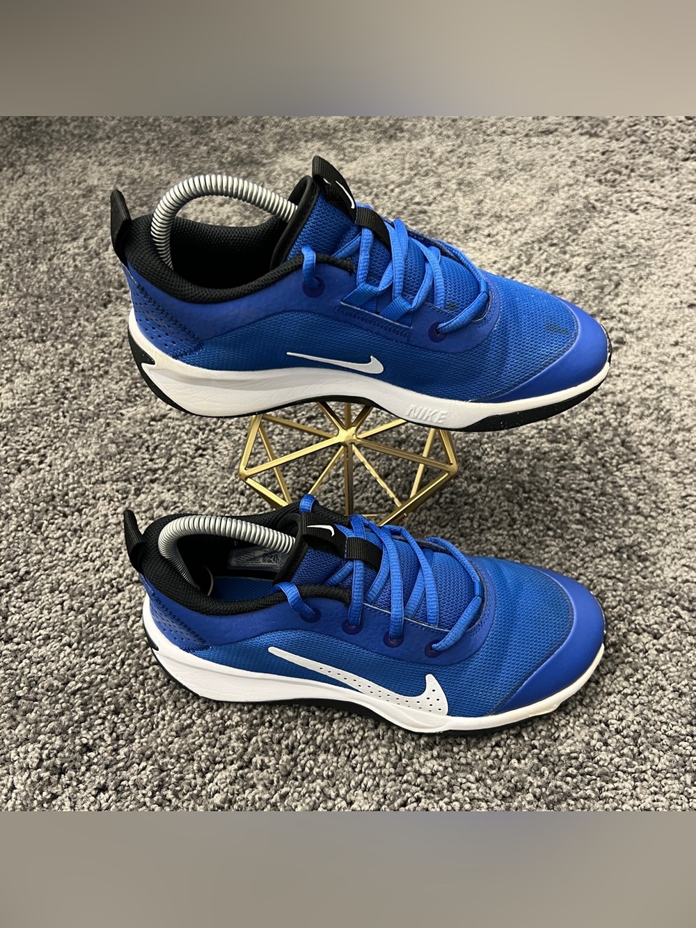 Nike Omni Multi-Court Shoes Size 5.5Y Game Royal Black White (GS) DM9027-403